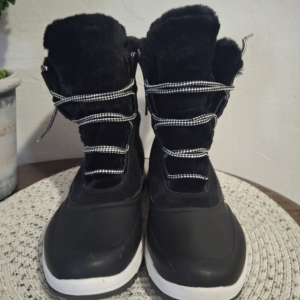 Ryka ALL ACCESS Black Winter Boots with White Accents Size 7.5. - Picture 2 of 7